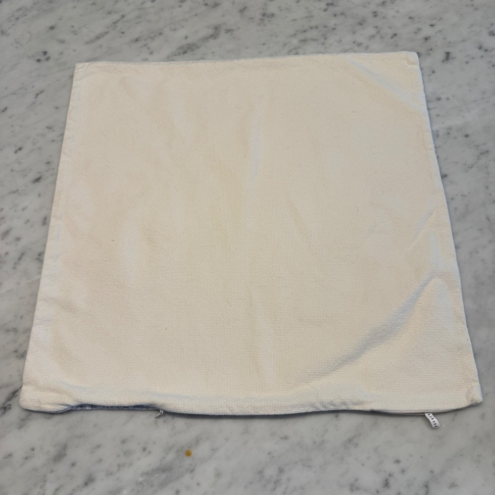 Pottery Barn Blue Ivory Medallion Dotted Woven 22" Square Pillow Covers Set of 2 - Picture 9 of 10